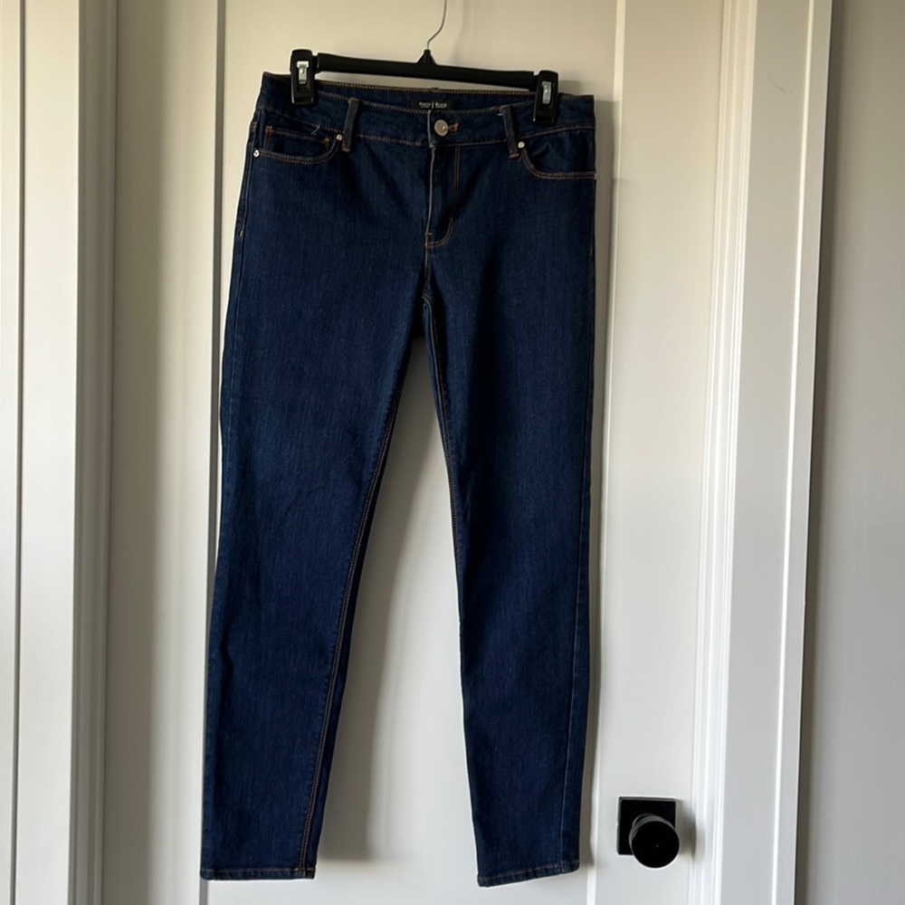 White House Black Market Skimmer Blue Jeans